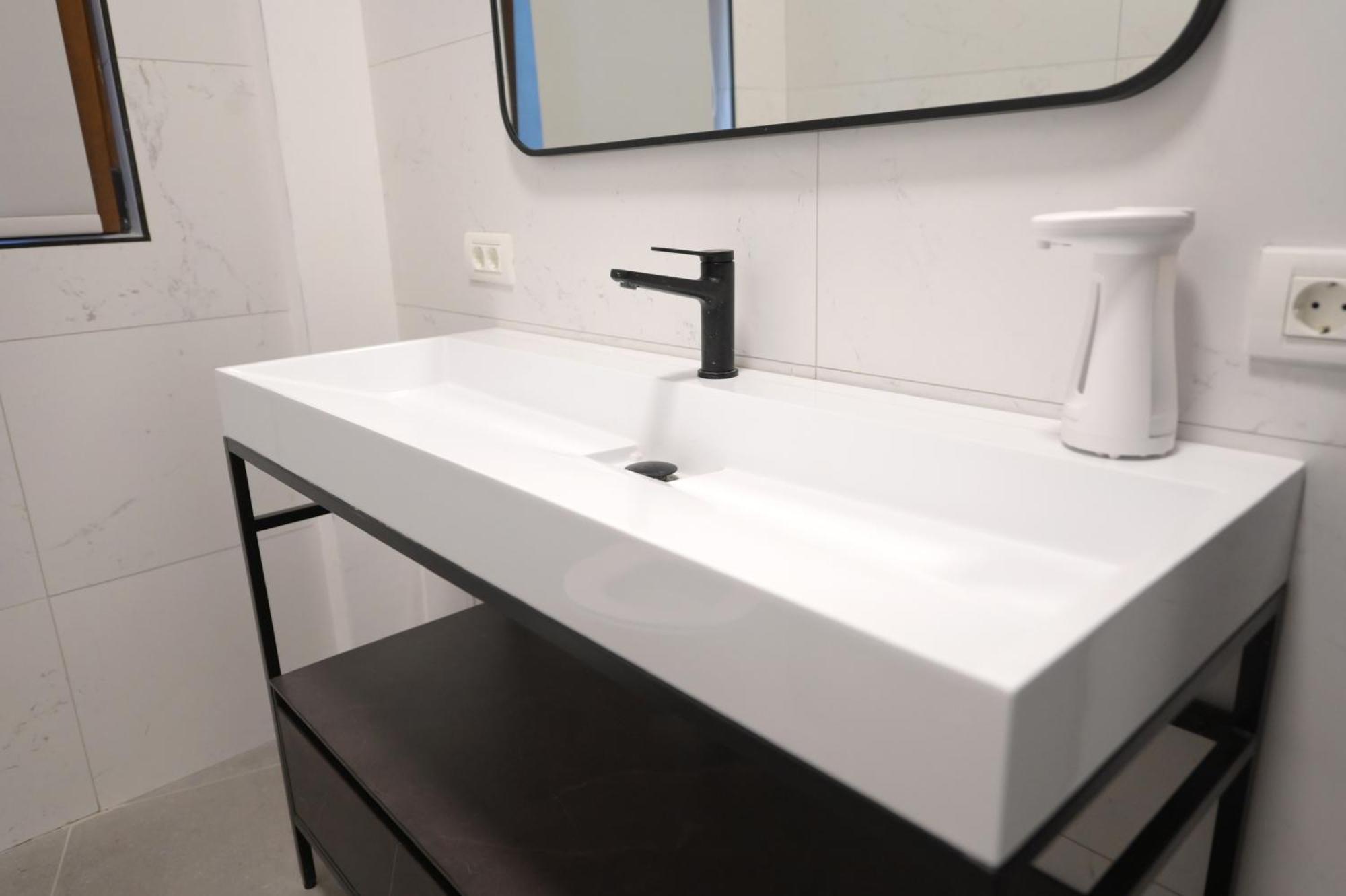 Umbrella Street Center Luxury 2 Bedroom Apartamento Bucarest