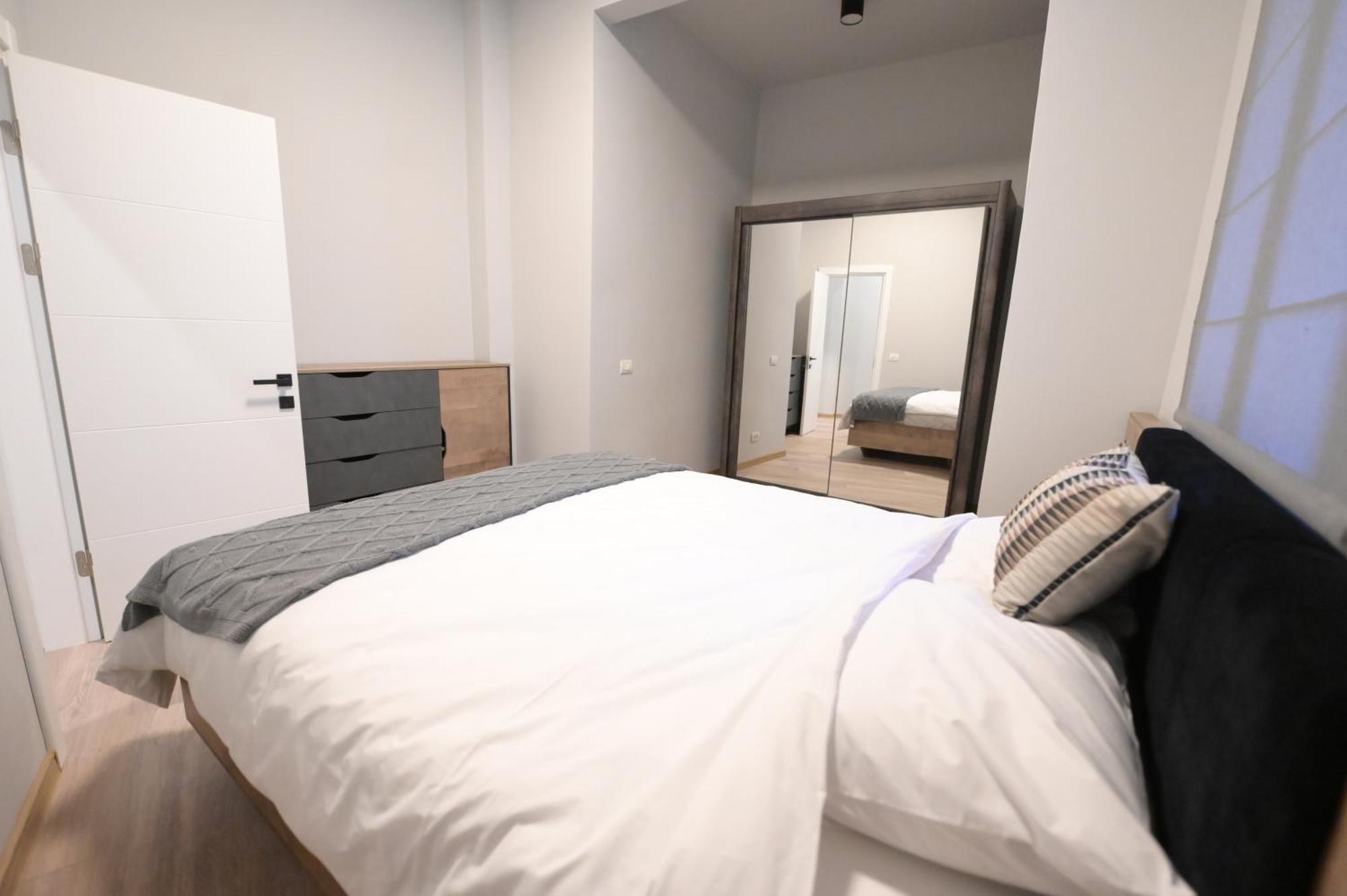 Umbrella Street Center Luxury 2 Bedroom Apartamento